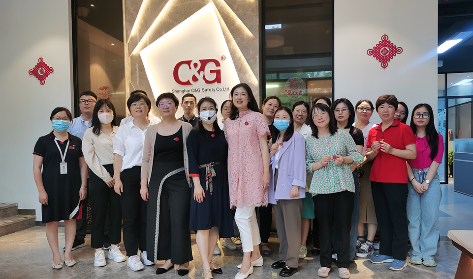 “激發(fā)想象力，釋放創(chuàng)造力”誠格工會開展藝術(shù)培訓活動 暨端午主題活動